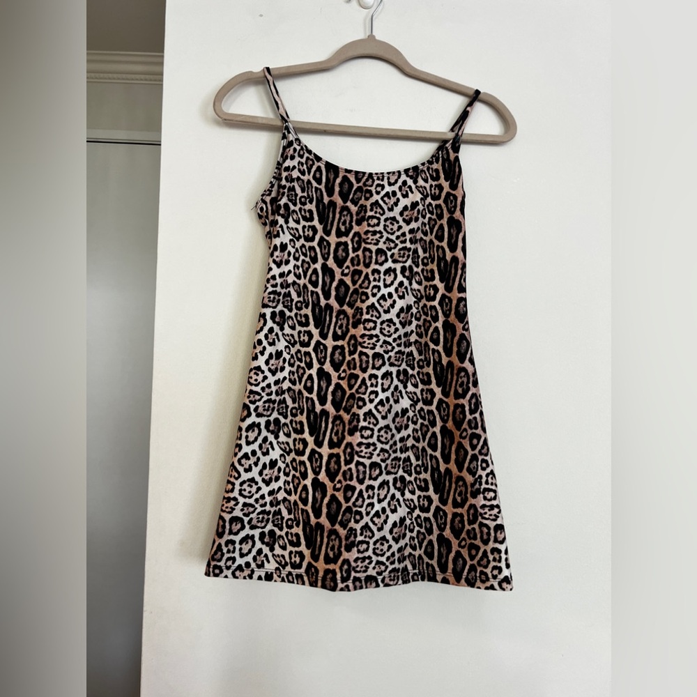 Cheetah active dress with shorts